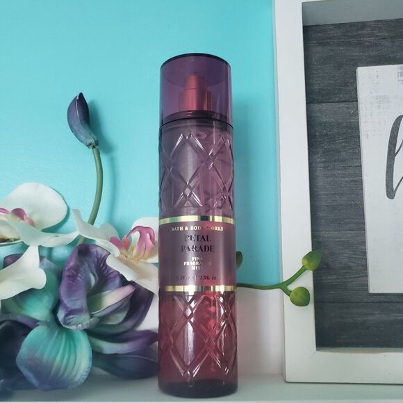 PETAL PARADE- Bath and Body Works Luxury Collections - Picture 4 of 7